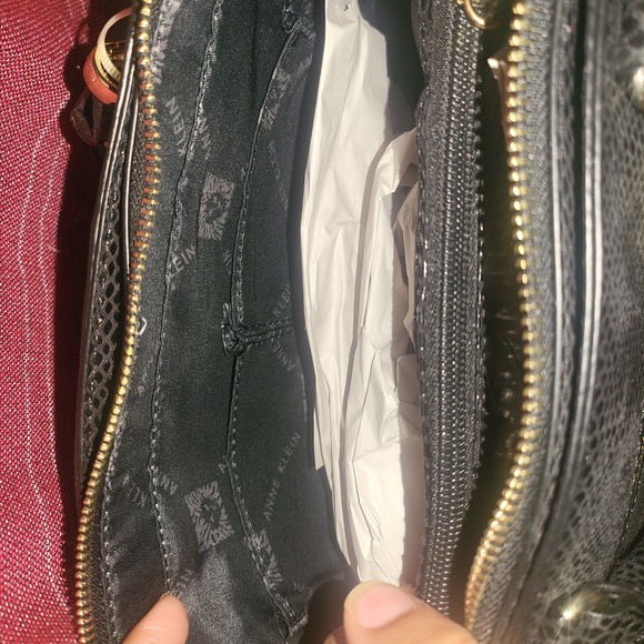 NWT ANNE KLEIN PATCHED SATCHEL - Picture 8 of 9